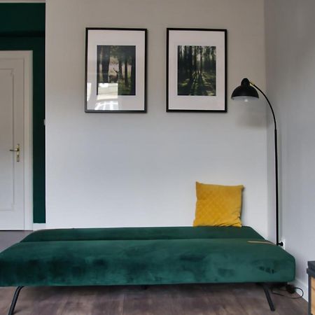 Posrod Drzew Studio Swietojanska Gdynia Extérieur photo