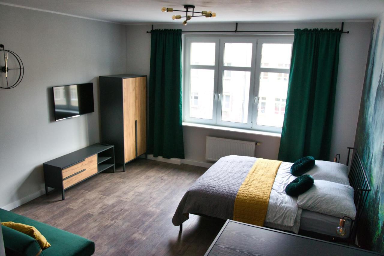 Posrod Drzew Studio Swietojanska Gdynia Extérieur photo