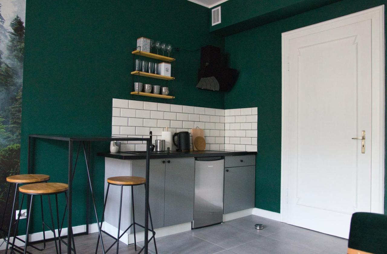 Posrod Drzew Studio Swietojanska Gdynia Extérieur photo